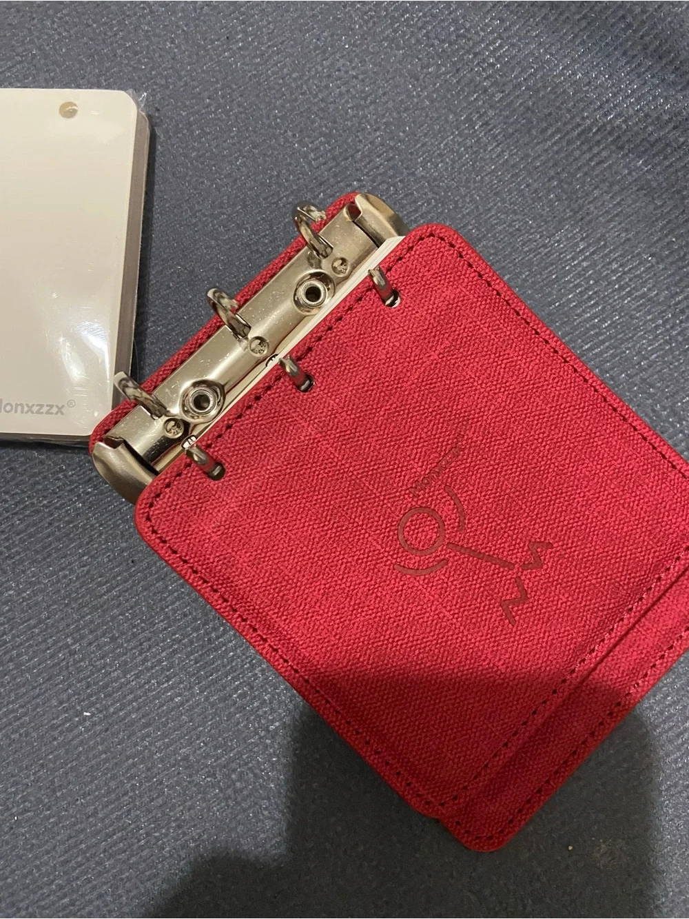 N/A compact red